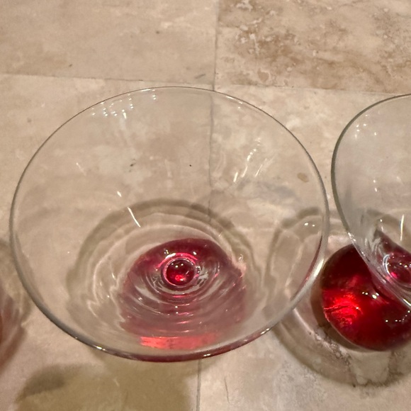 Set of 4 VTG Blown Bubble Ball Bottom Red Martini Glasses 5" Tall, 4” Wide - Picture 4 of 4